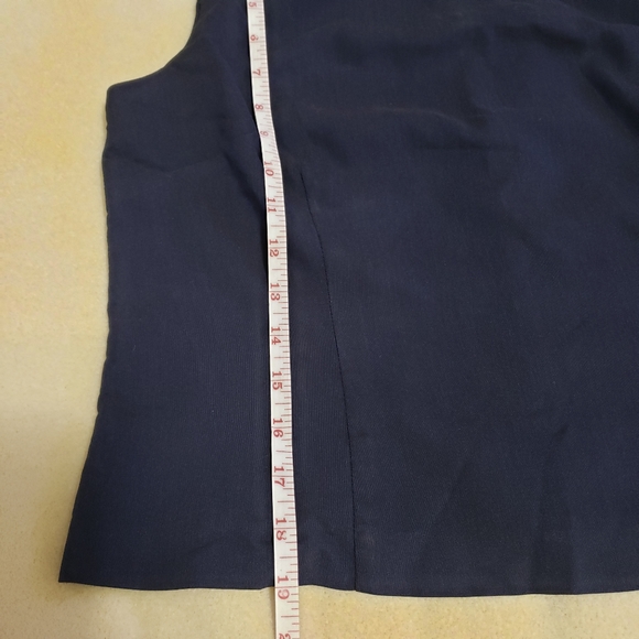 Braemar sleeveless navy blouse - Picture 4 of 5